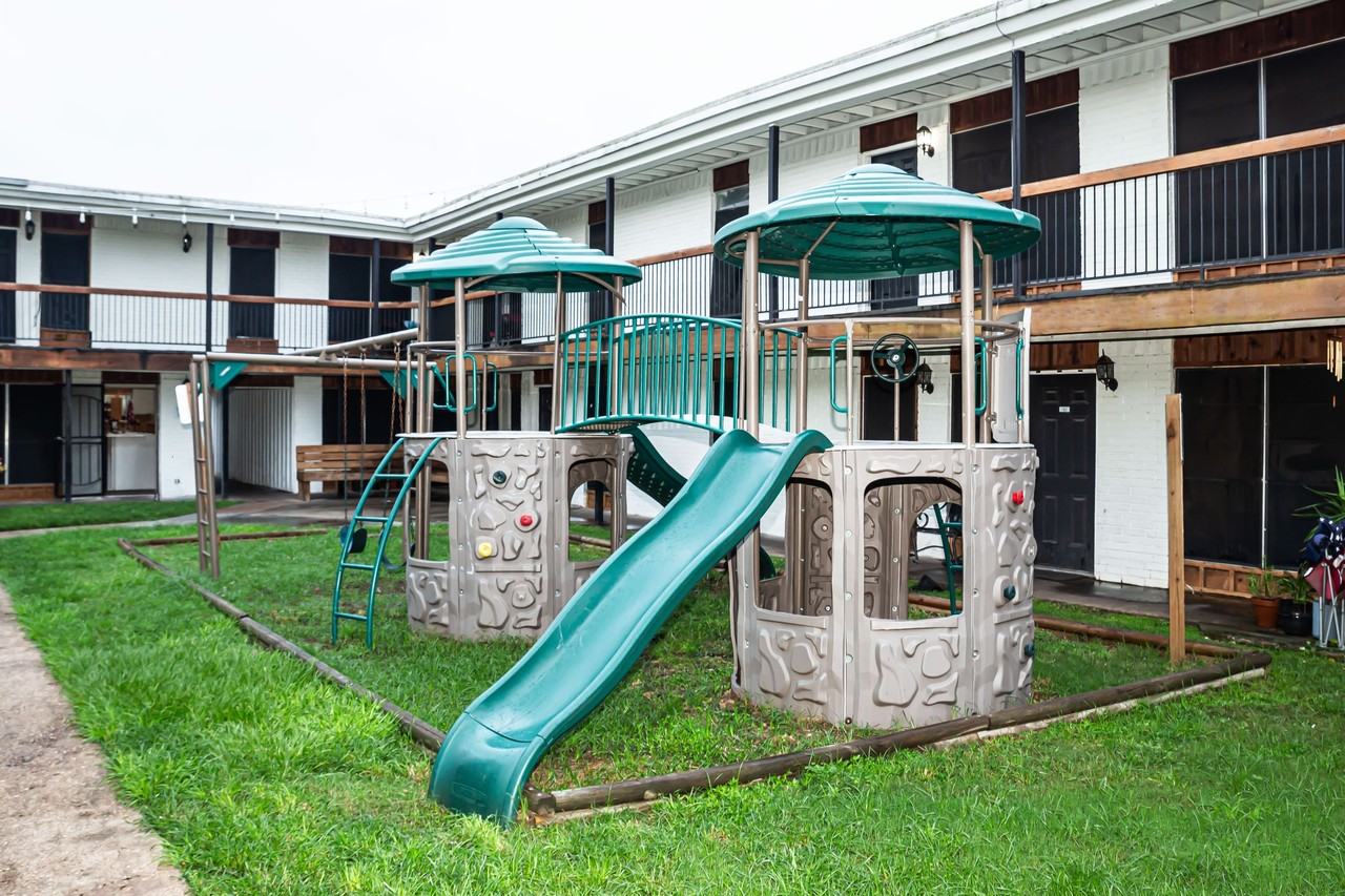 Marisol Apartments - Photo 5 of 50