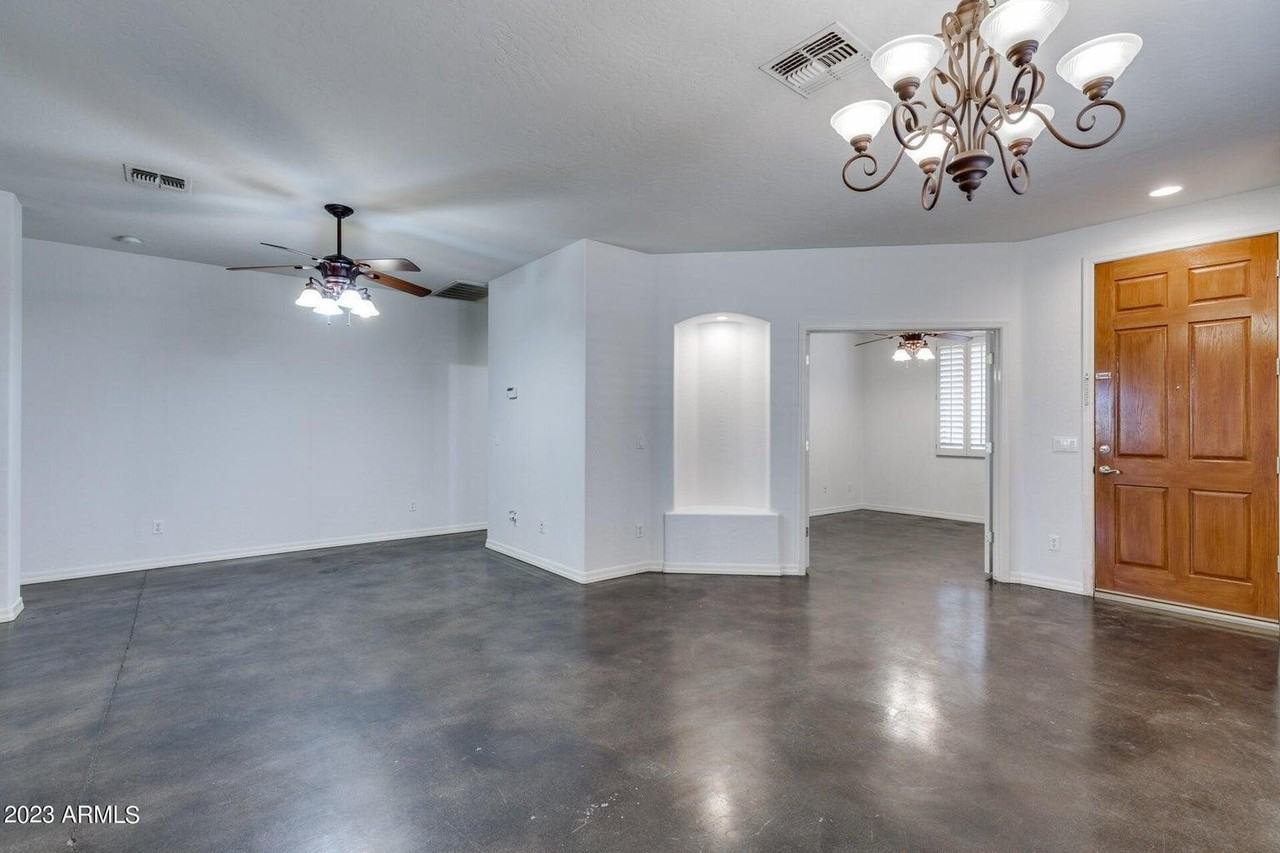 14588 W Indianola Ave - Photo 2 of 32