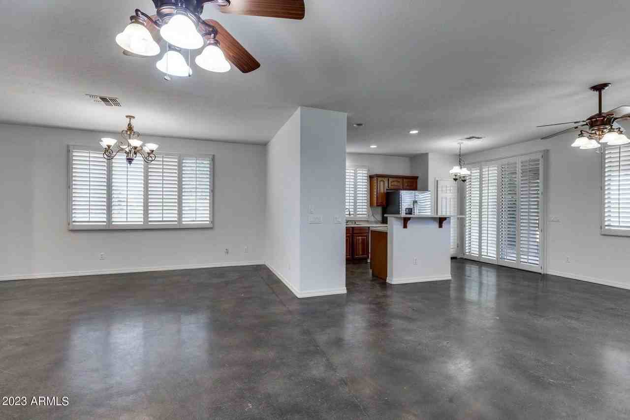 14588 W Indianola Ave - Photo 4 of 32