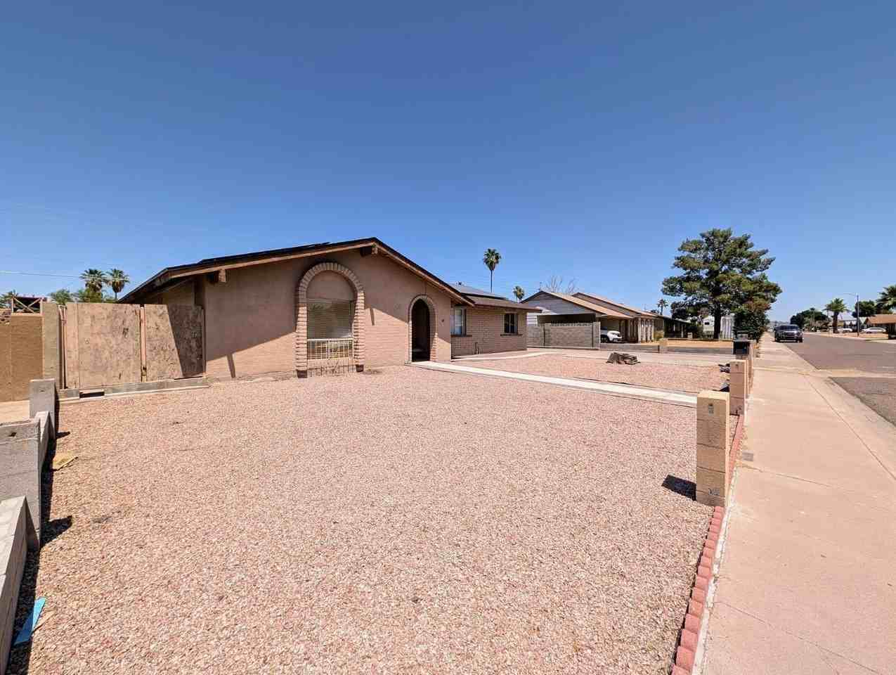 3848 W North Ln - Photo 3 of 50