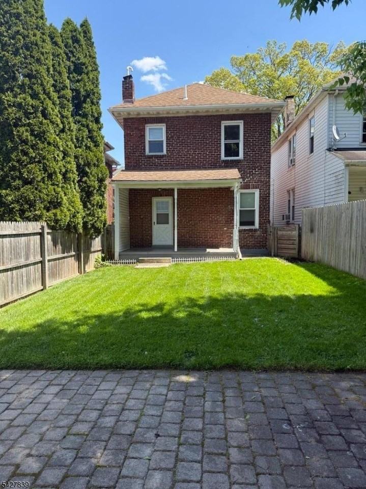 14 Raymond St - Photo 2 of 28