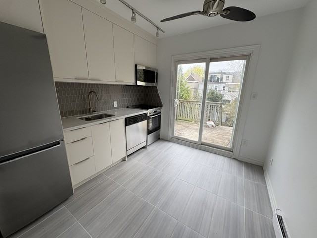 98 Eaton Avenue - Photo 2 of 12