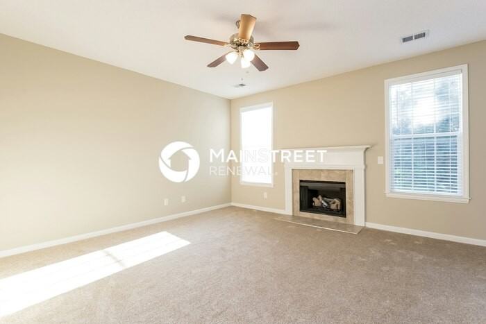 4400 Feather Way - Photo 3 of 15