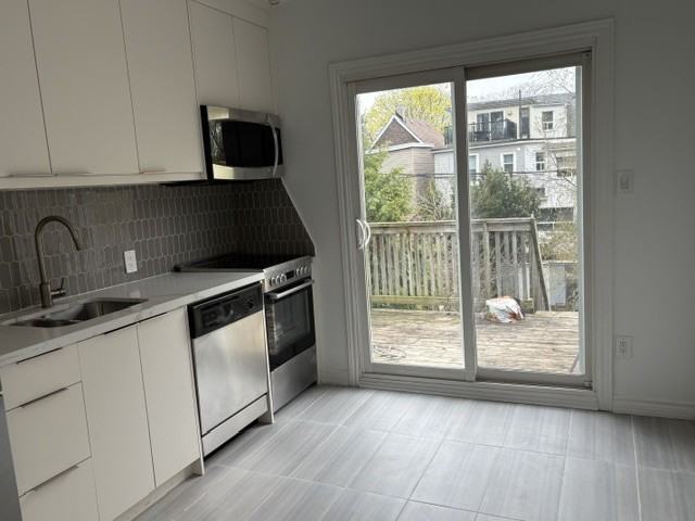 98 Eaton Avenue - Photo 3 of 12