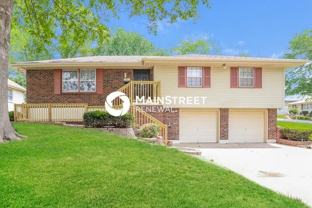 701 N Redwood Dr - Photo 1 of 1