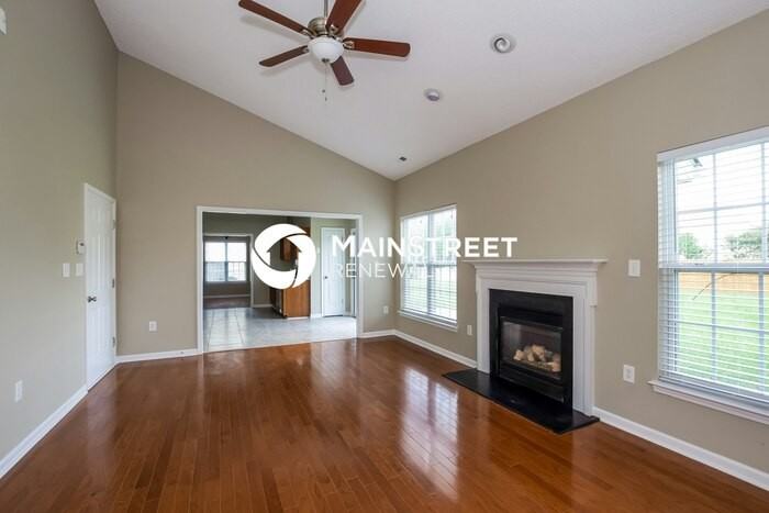11717 Black Maple Ave - Photo 3 of 15