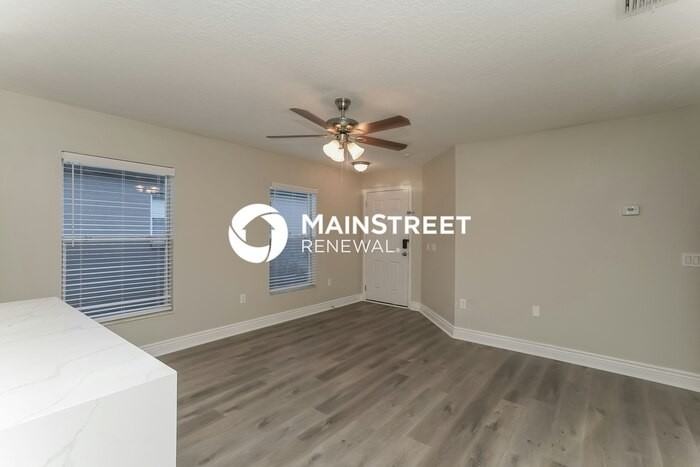 11902 Mango Groves Blvd - Photo 3 of 16