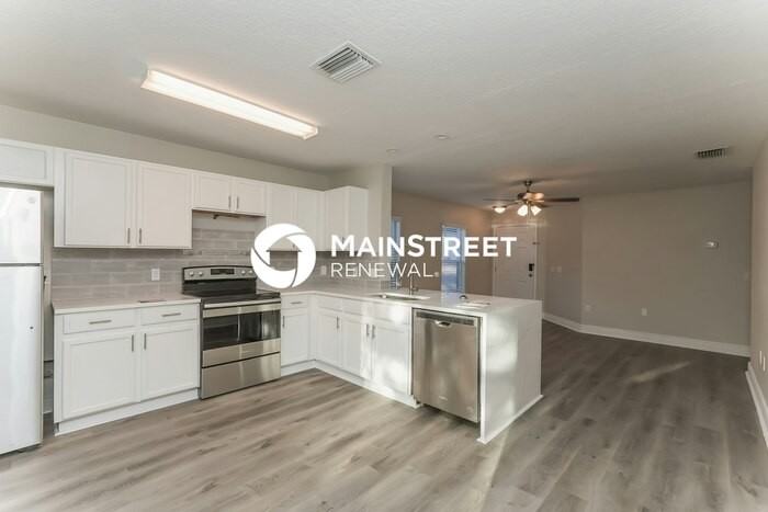 11902 Mango Groves Blvd - Photo 7 of 16