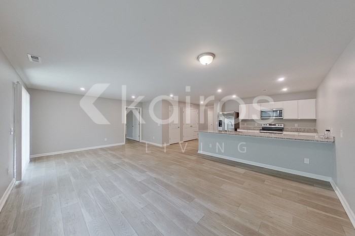 2502 Kenton Ct Se - Photo 5 of 22