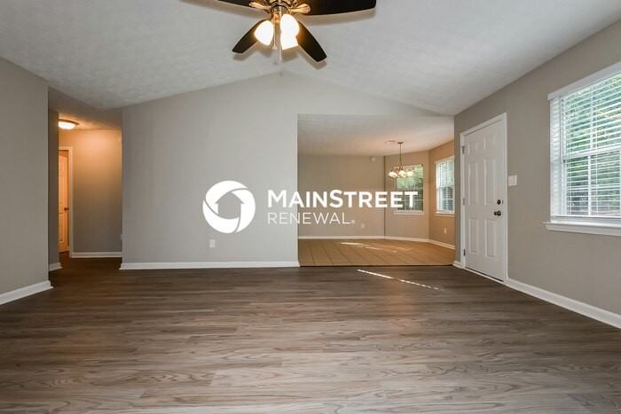 571 Rocky Point Rd - Photo 4 of 15