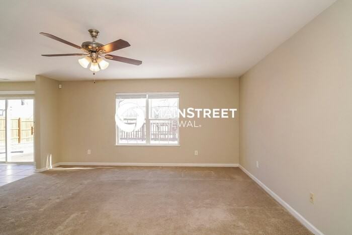 929 Nicole Way - Photo 4 of 17