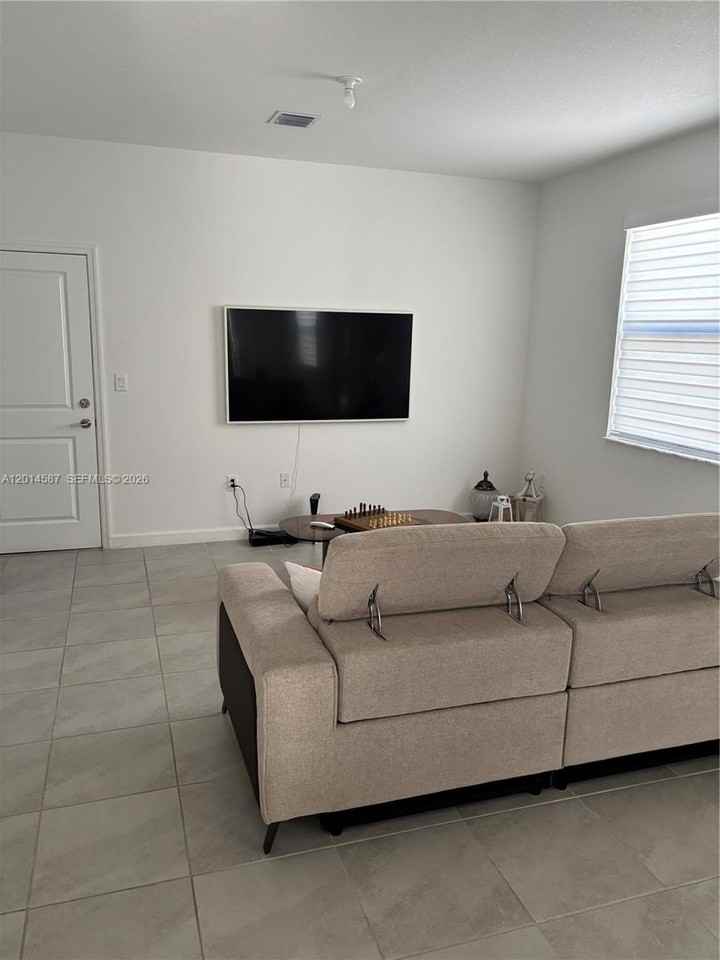 23086 Sw 130th Ave #23086 - Photo 3 of 4