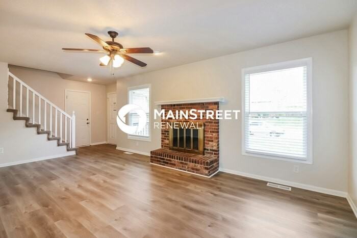 210 N Huntsman Blvd - Photo 5 of 18