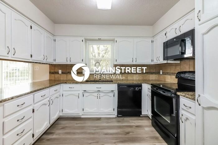 210 N Huntsman Blvd - Photo 5 of 18