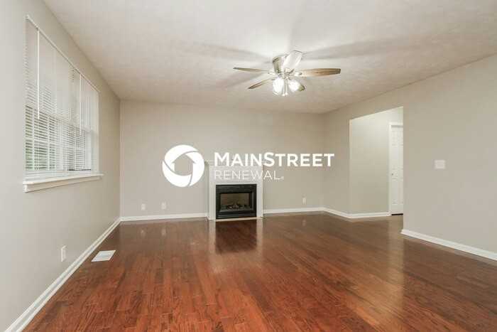 3015 Baby Ruth Ln - Photo 4 of 17
