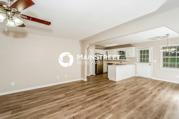 50 Railroad Dr - Photo 5 of 17