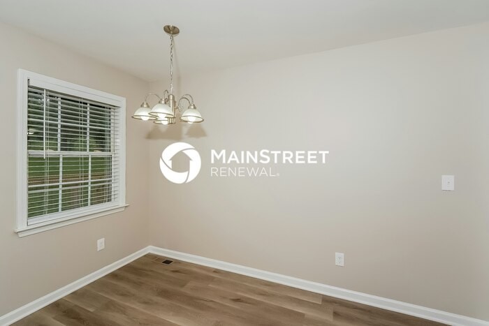 50 Railroad Dr - Photo 6 of 17