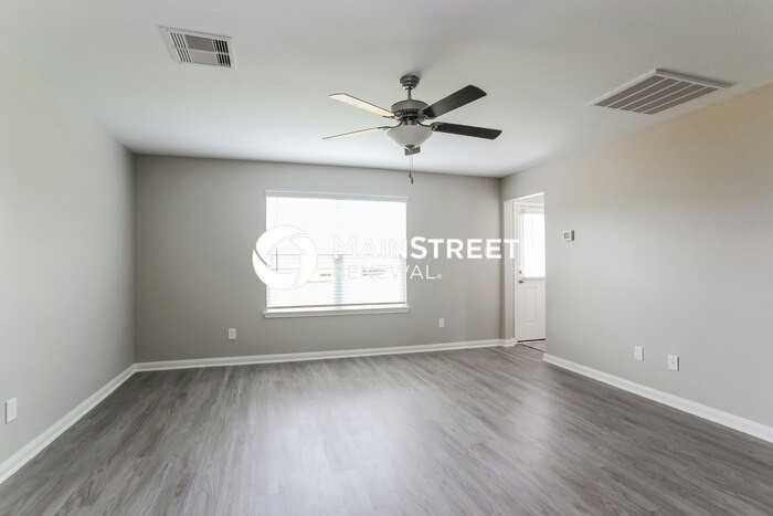 26327 Michaelangelo Dr - Photo 4 of 14
