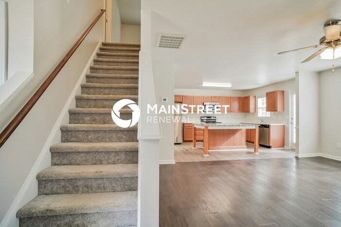 231 Graphite Dr - Photo 5 of 17