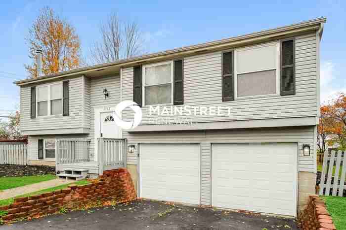 6562 Bennell Dr - Photo 3 of 18