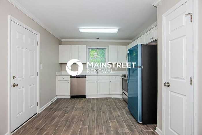 1605 Rolling Meadow Ln - Photo 6 of 18