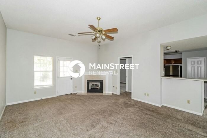 1136 Breezy Valley Dr - Photo 5 of 18