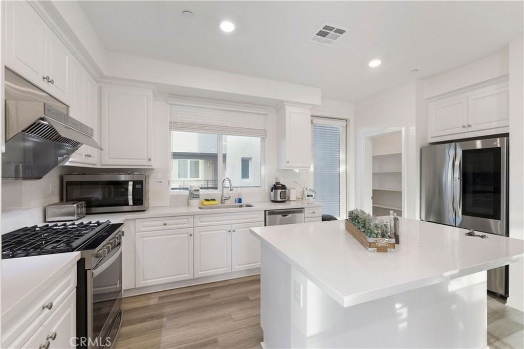 225 Steely - Photo 7 of 29