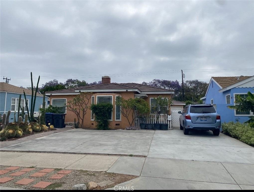 1229 S Flower St - Photo 3 of 3