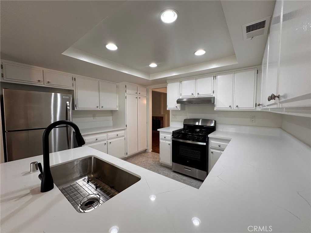 1157 S Crofter Dr