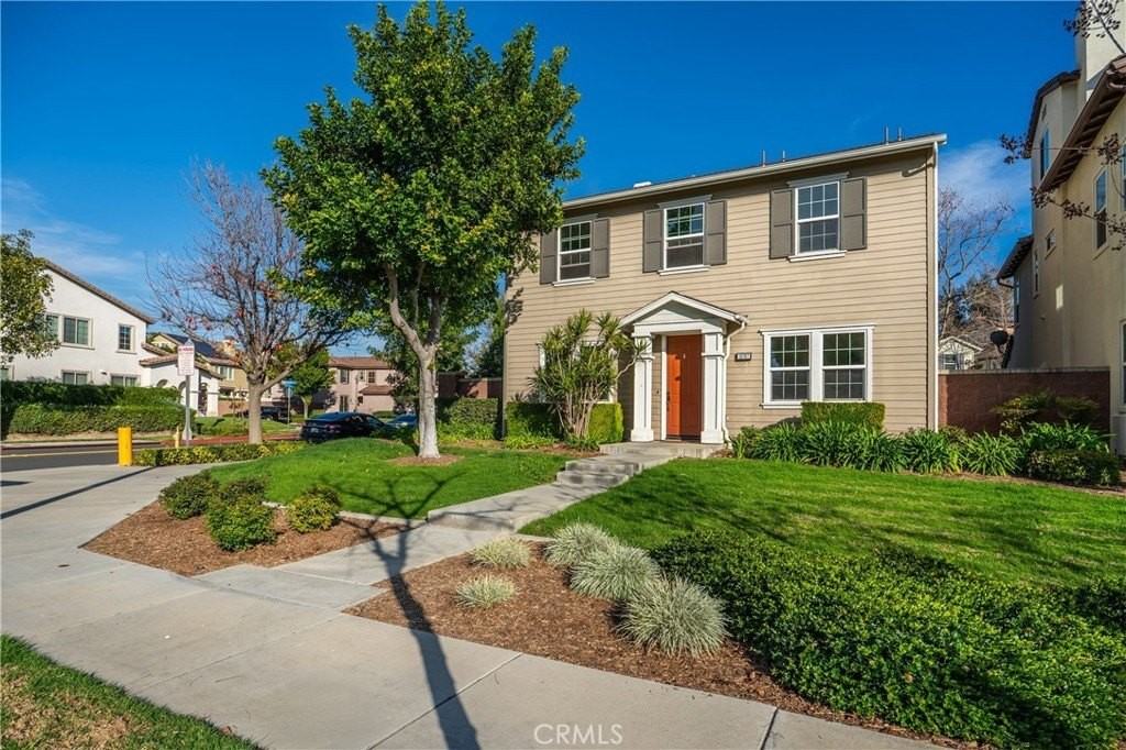 15767 Flight Ave - Photo 3 of 25