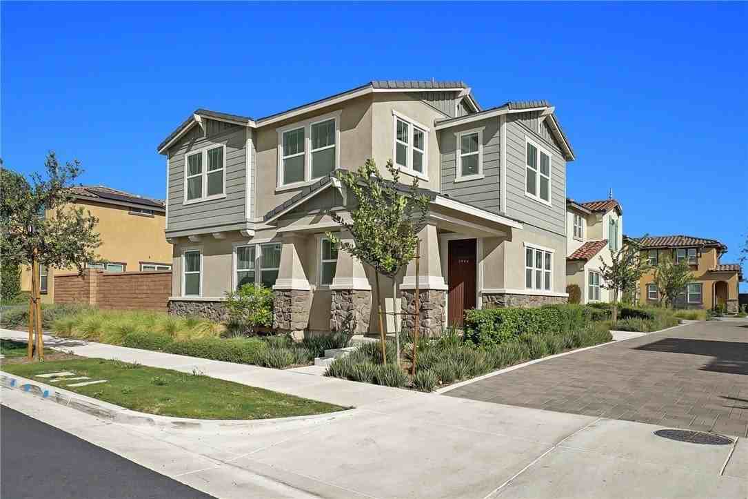 3994 E Catalina St - Photo 2 of 23