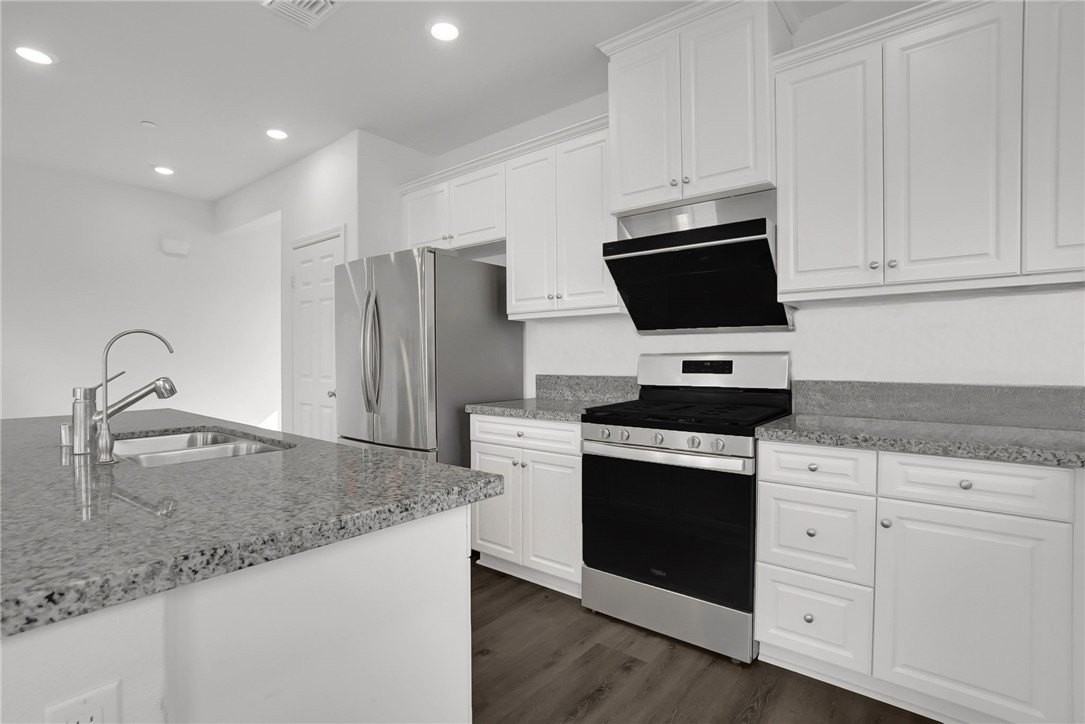 3994 E Catalina St - Photo 7 of 23
