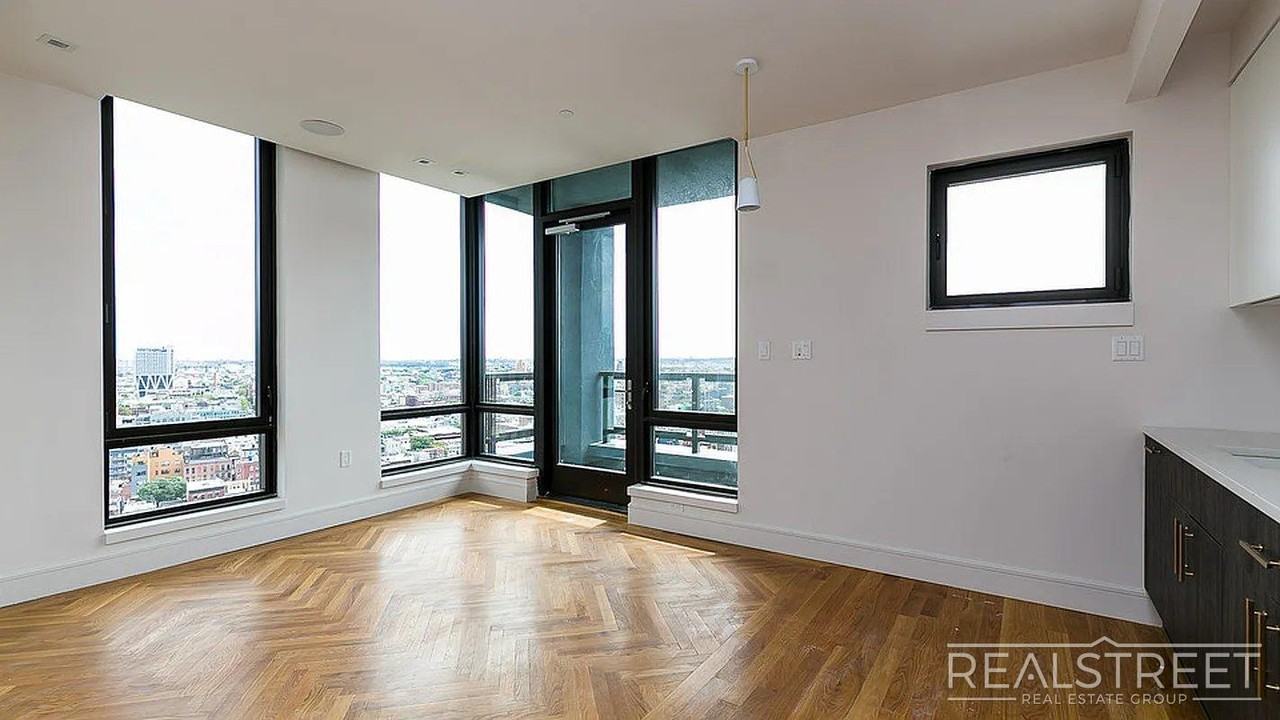 321 Wythe Ave #1701 - Photo 3 of 20