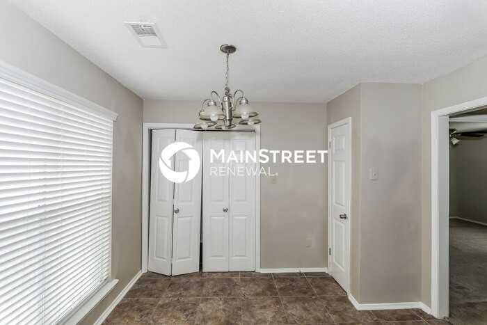 6295 Cornwall Rd - Photo 6 of 16