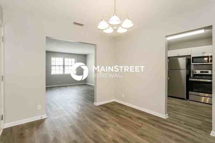 7027 Berrywood Ln - Photo 5 of 16