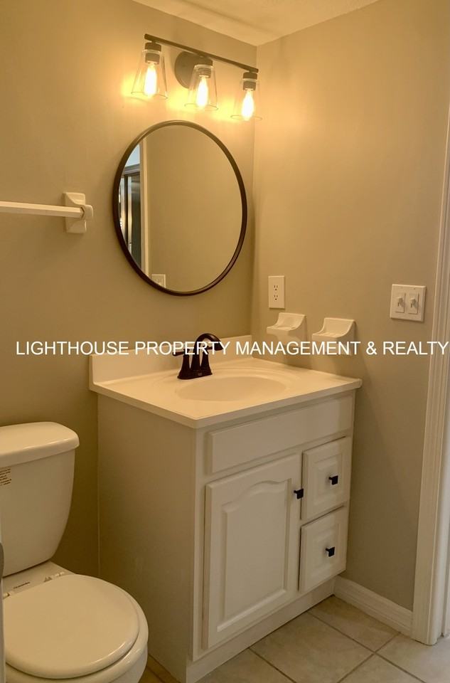 466 Crabapple Ct #D - Photo 2 of 16