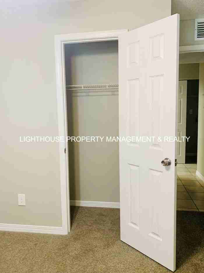 466 Crabapple Ct #D - Photo 4 of 16