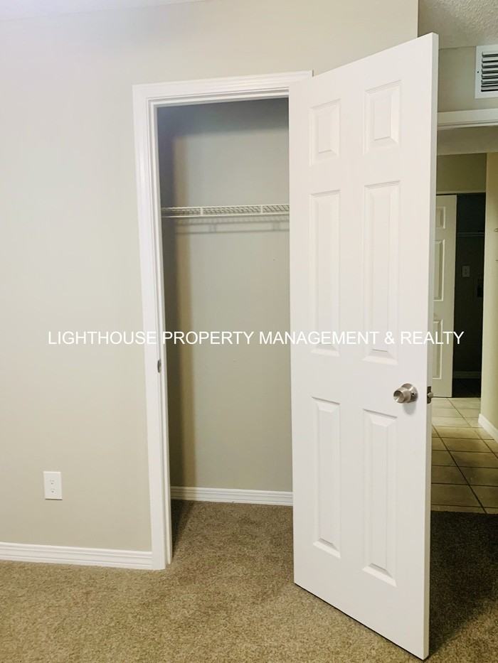 466 Crabapple Ct #D - Photo 4 of 16