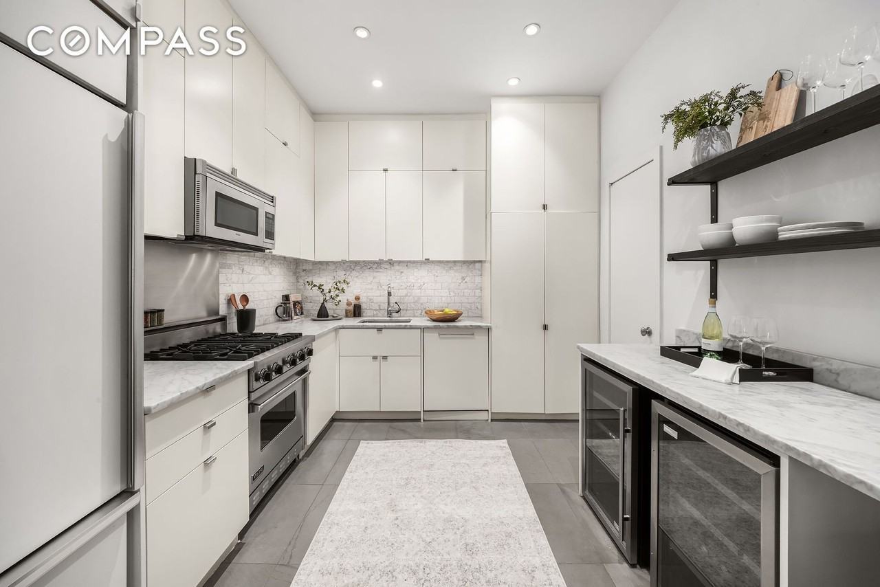 8 Charles Ln #C - Photo 7 of 18