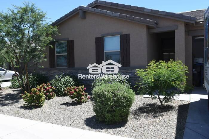 8825 W Albeniz Pl - Photo 2 of 16