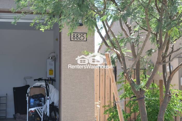 8825 W Albeniz Pl - Photo 3 of 16
