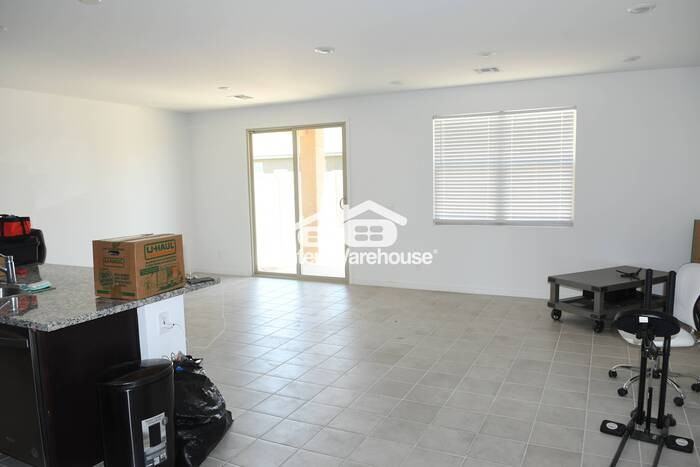 8825 W Albeniz Pl - Photo 4 of 16