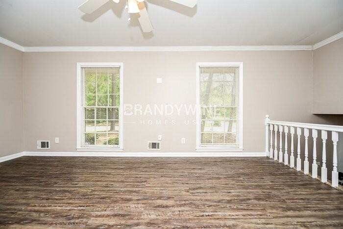 5515 Scofield Rd - Photo 4 of 23