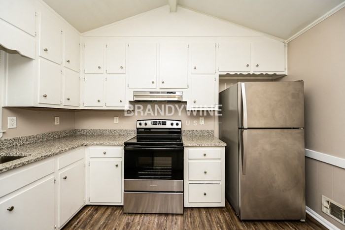 5515 Scofield Rd - Photo 7 of 23
