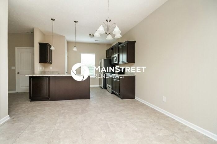 145 Ramsden Ave - Photo 5 of 18