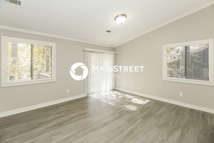 640 Post Oak Rd - Photo 7 of 16