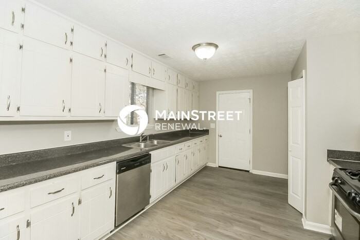 640 Post Oak Rd - Photo 7 of 16