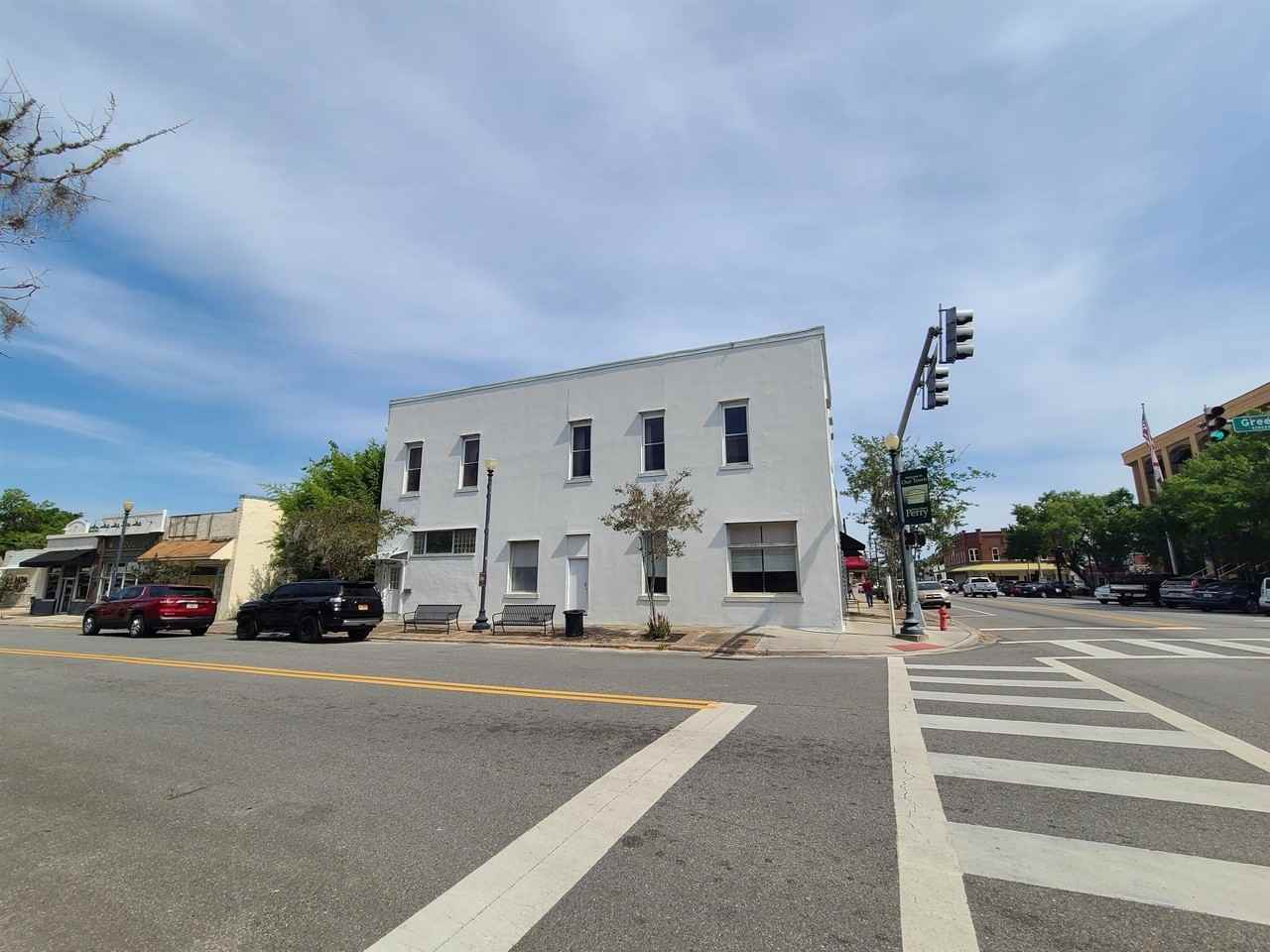 101 N Jefferson St - Photo 2 of 21