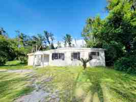 featured image of 906 N Veterans Dr