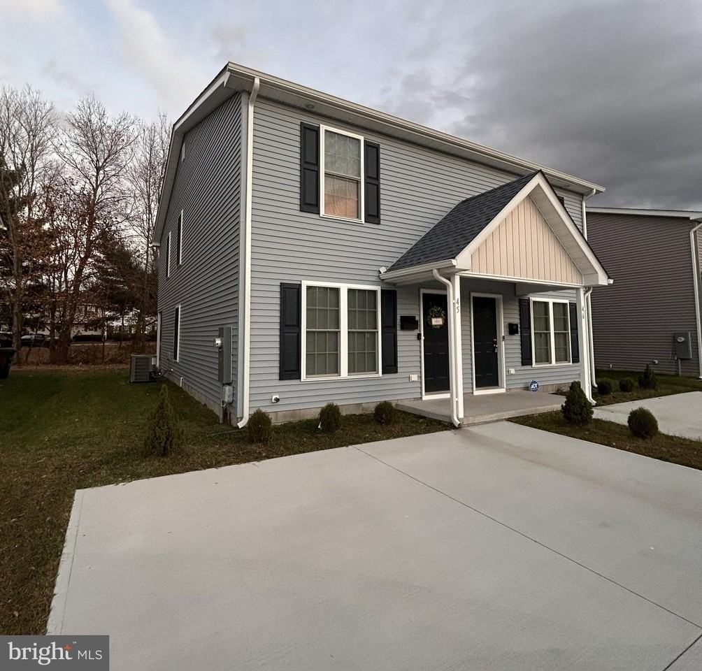 45 Meadowood Ln - Photo 2 of 17